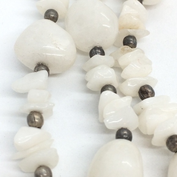 WHITE QUARTZ MULTI LAYTERED NECKLACE  SILVER TONE BOHO BOHEMIAN ETHNIC - Picture 7 of 14
